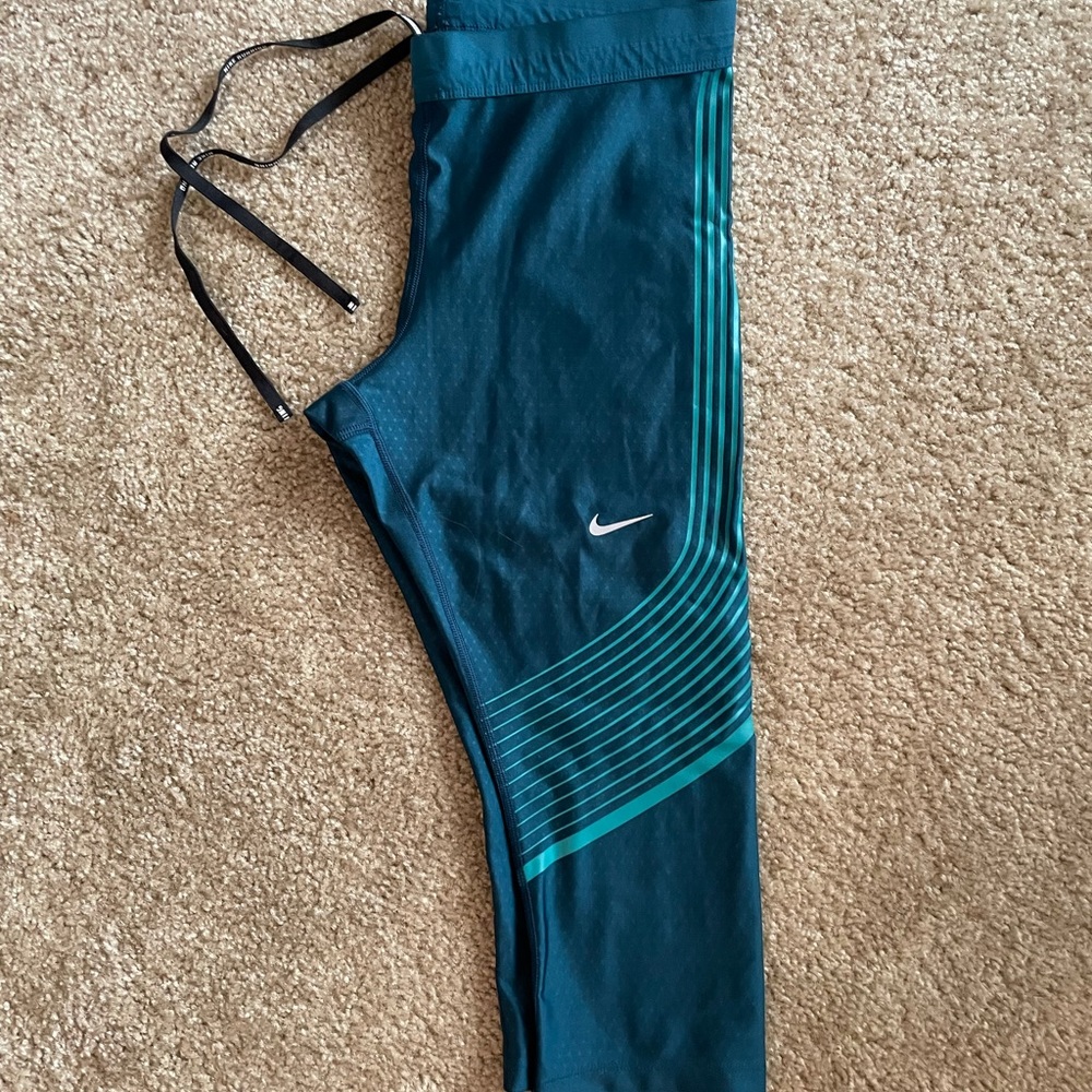 Nike Dri-Fit Running Capri Leggings